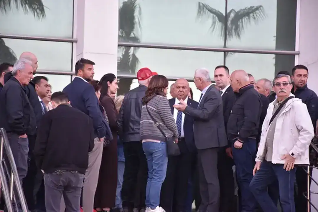 Muhittin Böcek İçin Siyaset Dünyası Antalya Adliyesi'nde 8